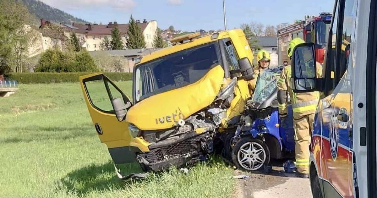 17-letni sprawca pod wpływem narkotyków. Poważne obrażenia pasażera