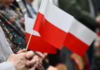 Kandydaci na prezydenta wznawiają kampanię po żałobie narodowej - zdjęcie główne