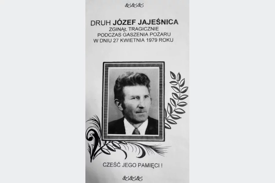 W pożarze zajazdu w Sowlinach zginął druh Józef Jajeśnica - zdjęcie 2