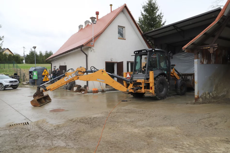 Zakupiono ciągniki z wyposażeniem - zdjęcie 13
