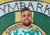 Pojedynek derbowy dla Harnasia. Hat-trick Krzysztofa Kordeczki. - zdjęcie główne
