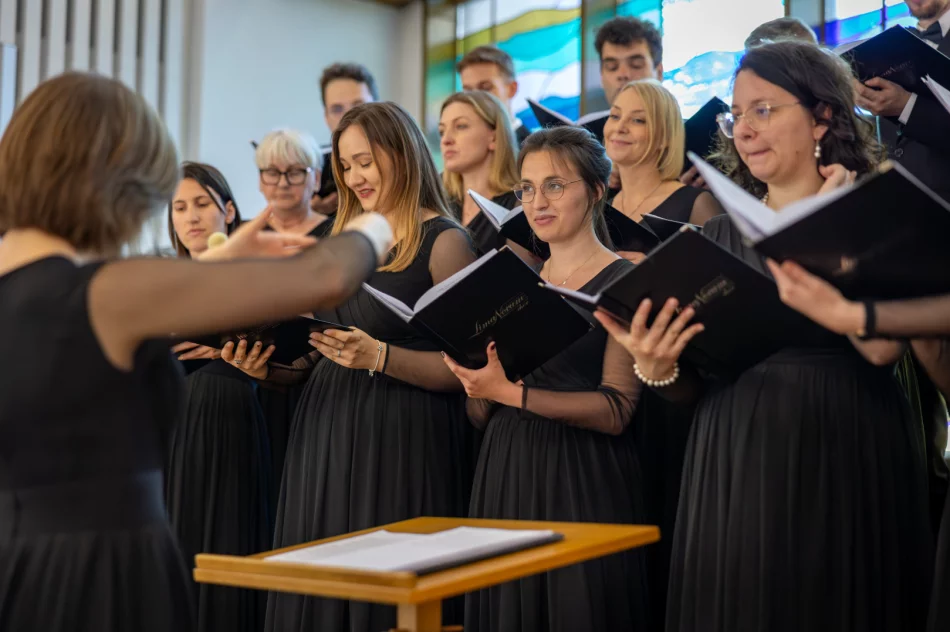 Chór LimaNovum wystąpił w Sanktuarium Bożego Miłosierdzia w Łagiewnikach - zdjęcie 18