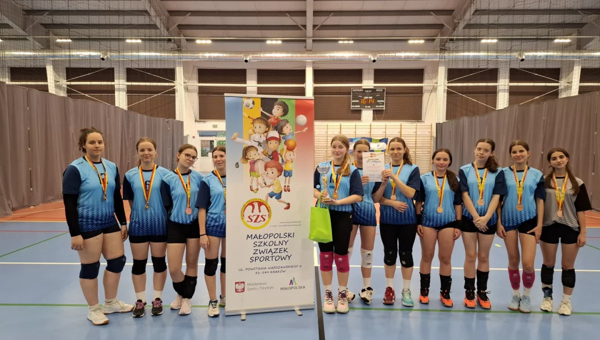 Drużyna z „Jedynki”na III miejscu w Finale Województwa Małopolskiego w piłce siatkowej dziewcząt