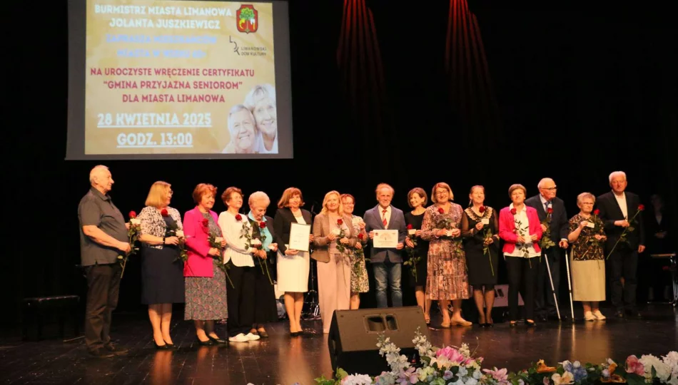 Miasto Limanowa otrzymało certyfikat „Gmina przyjazna Seniorom”, mieszkańcom wydano pierwsze Ogólnopolskie Karty Seniora - zdjęcie 1