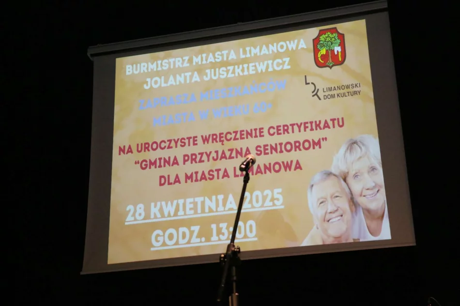Miasto Limanowa otrzymało certyfikat „Gmina przyjazna Seniorom”, mieszkańcom wydano pierwsze Ogólnopolskie Karty Seniora - zdjęcie 11