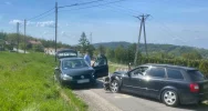 Czołowe zderzenie – jedna osoba trafiła do szpitala - zdjęcie 3