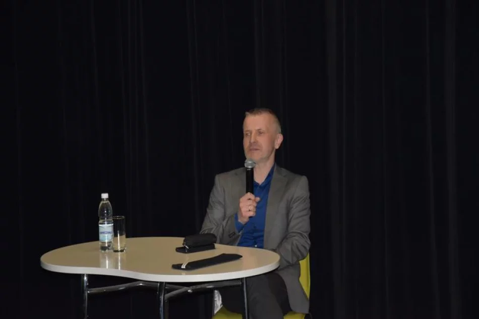 Antoni Bugajski gościł w bibliotece - zdjęcie 3
