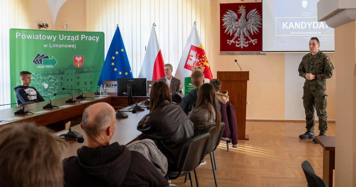 Spotkanie bezrobotnych z przedstawicielami służb mundurowych