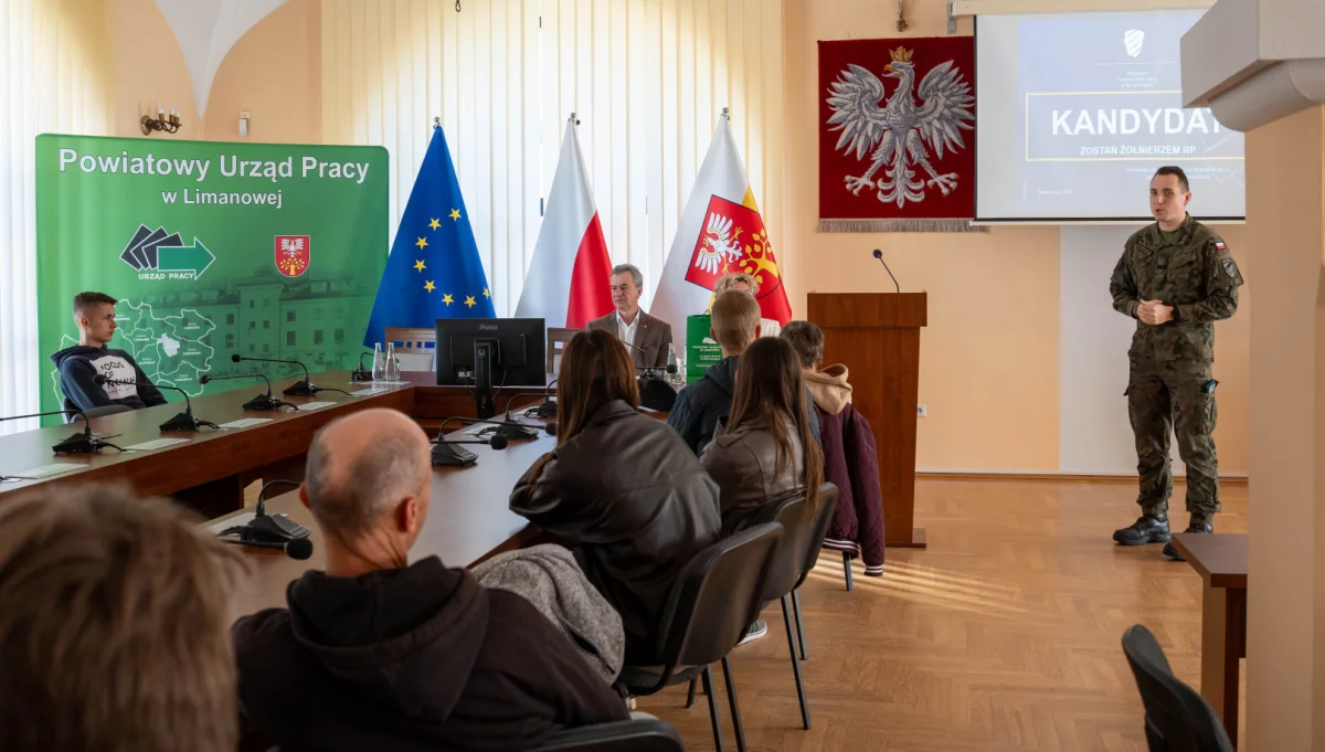 Spotkanie bezrobotnych z przedstawicielami służb mundurowych