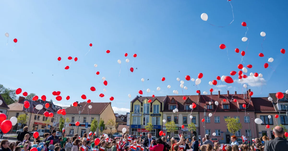 Patriotyczne obchody na limanowskim rynku (ZDJĘCIA)