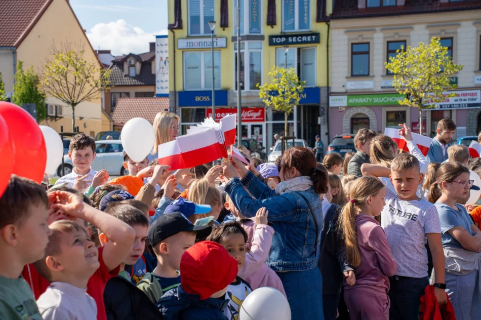 Patriotyczne obchody na limanowskim rynku (ZDJĘCIA) - zdjęcie 7
