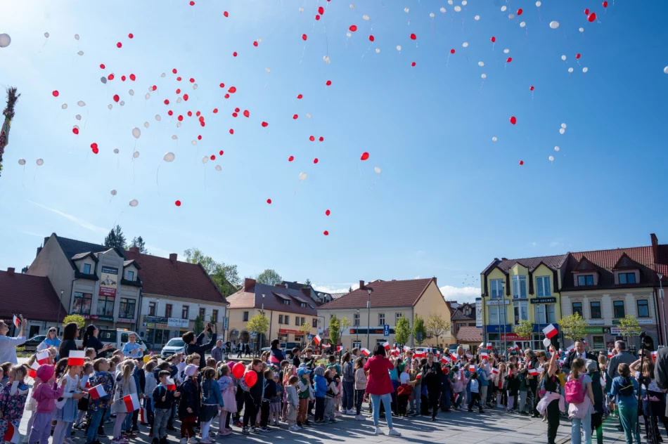 Patriotyczne obchody na limanowskim rynku (ZDJĘCIA) - zdjęcie 20