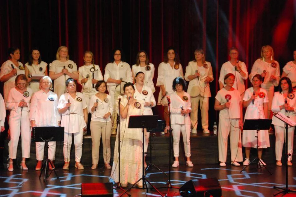 Chór Gospel przy MOK świętował dziesięciolecie działalności - zdjęcie 10