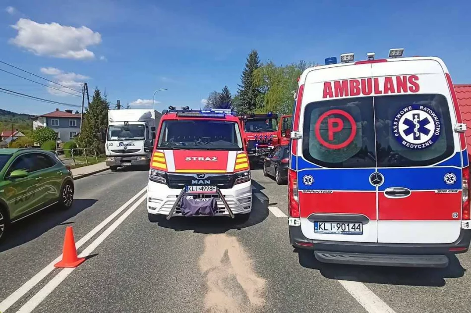 Dwie osoby, w tym dziecko, trafiły do szpitala - zdjęcie 3