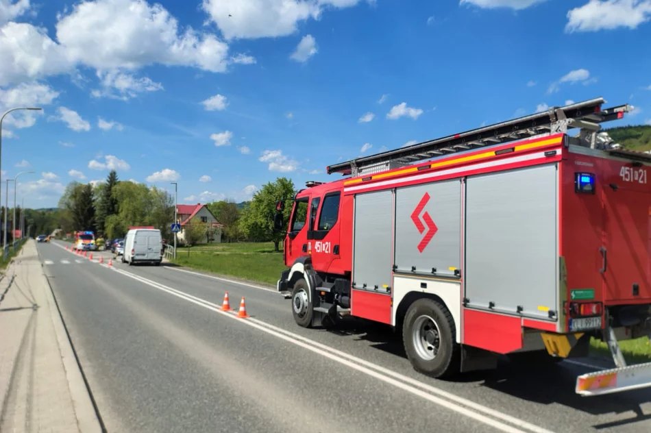 Dwie osoby, w tym dziecko, trafiły do szpitala - zdjęcie 6