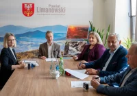 Podpisano umowę na przebudowę drogi powiatowej - zdjęcie główne