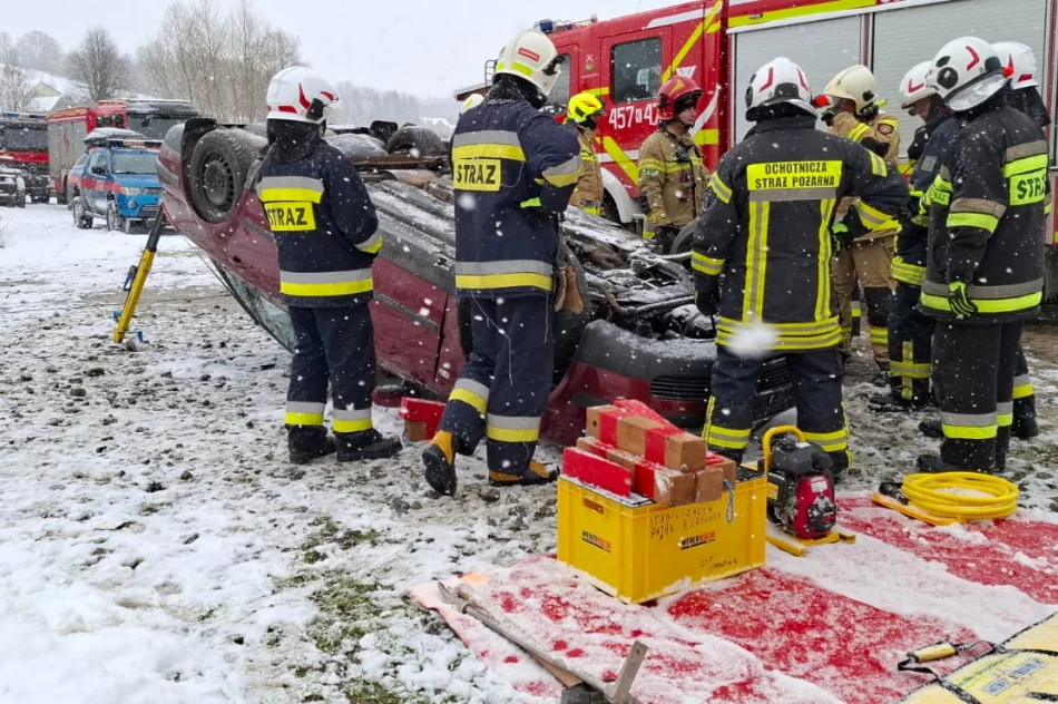 Nowi druhowie złożyli ślubowanie po zakończeniu szkolenia - zdjęcie 9