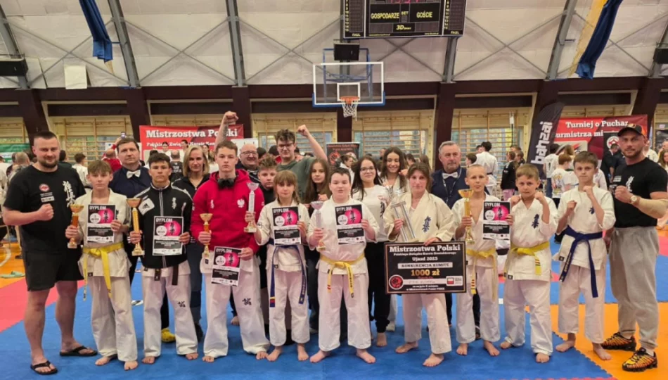 6 medali i 6 miejsce drużynowo dla Limanowskiego Klubu Kyokushin Karate na Mistrzostwach Polski PZKK - zdjęcie 1