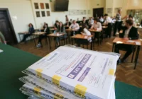 Maturzyści pisali o nadziei w trudnych czasach lub o wpływie błędnej oceny na życie - zdjęcie główne