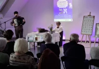 Spotkanie w bibliotece wokół alfabetu hebrajskiego - zdjęcie główne