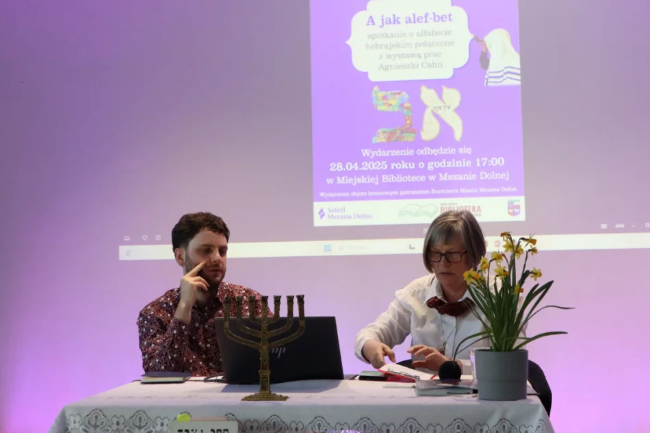 Spotkanie w bibliotece wokół alfabetu hebrajskiego - zdjęcie 2