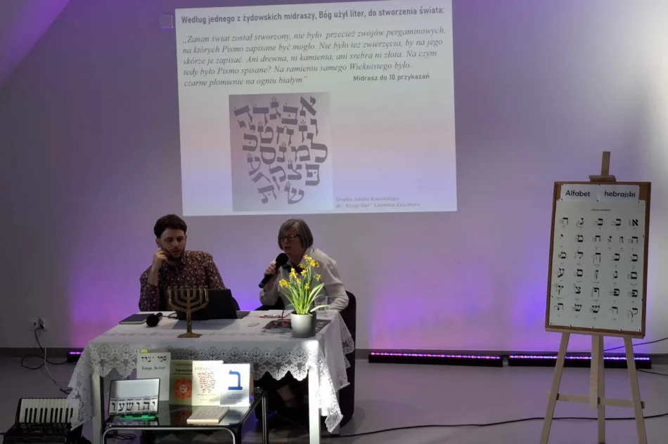 Spotkanie w bibliotece wokół alfabetu hebrajskiego - zdjęcie 7