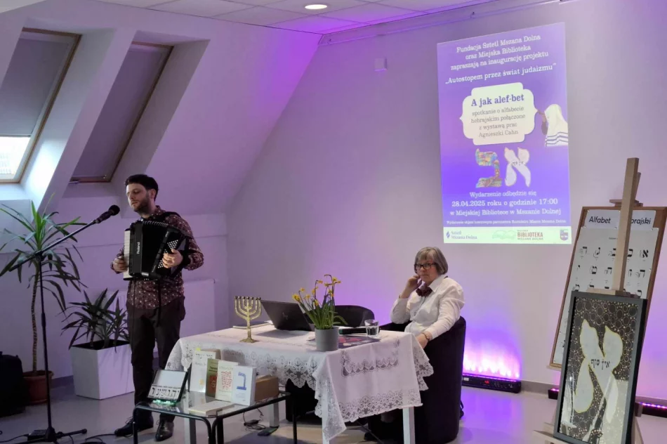 Spotkanie w bibliotece wokół alfabetu hebrajskiego - zdjęcie 8