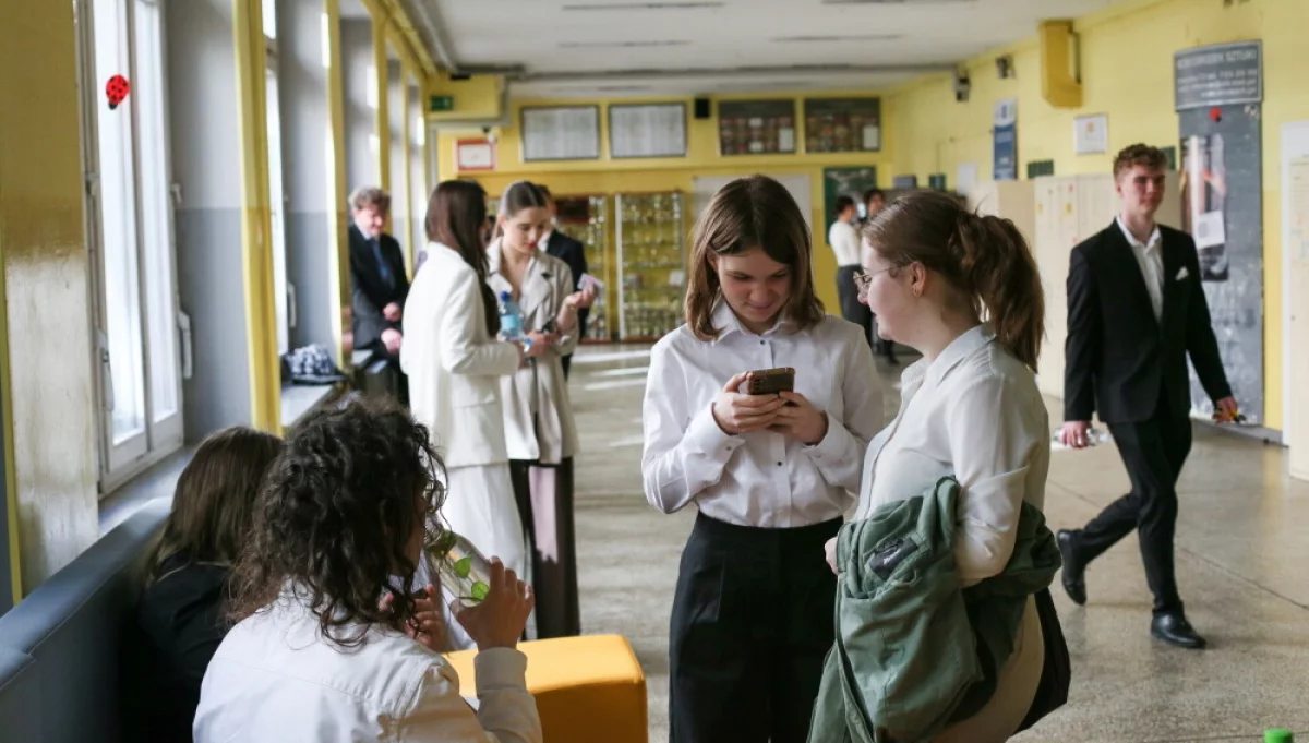 Dziś na maturze obowiązkowy egzamin z j. obcego; angielski wybrało 97,8 proc. maturzystów