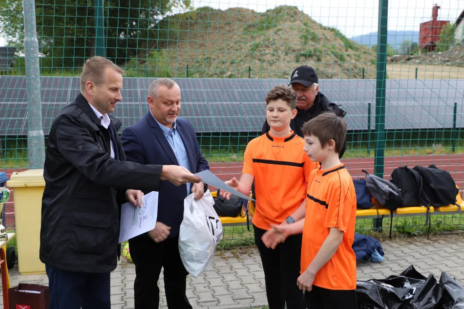 Rupniów Mistrzami Gminy Limanowa w Piłce Nożnej Dzieci CHŁOPCÓW - zdjęcie 14