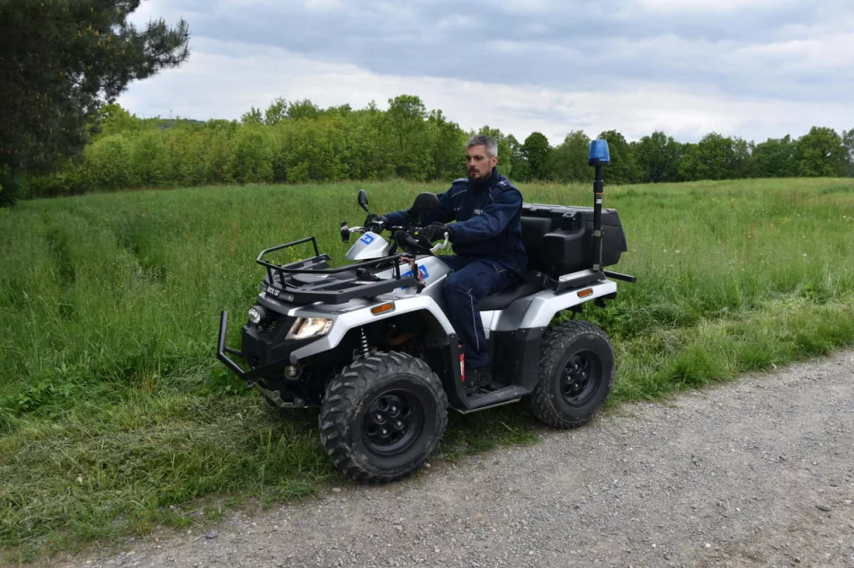 Zaginiona 44-latka odnaleziona w lesie. W akcji śmigłowiec i dron - zdjęcie 9