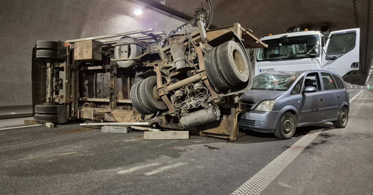 Ćwiczenia służb ratowniczych w tunelu (ZDJĘCIA)