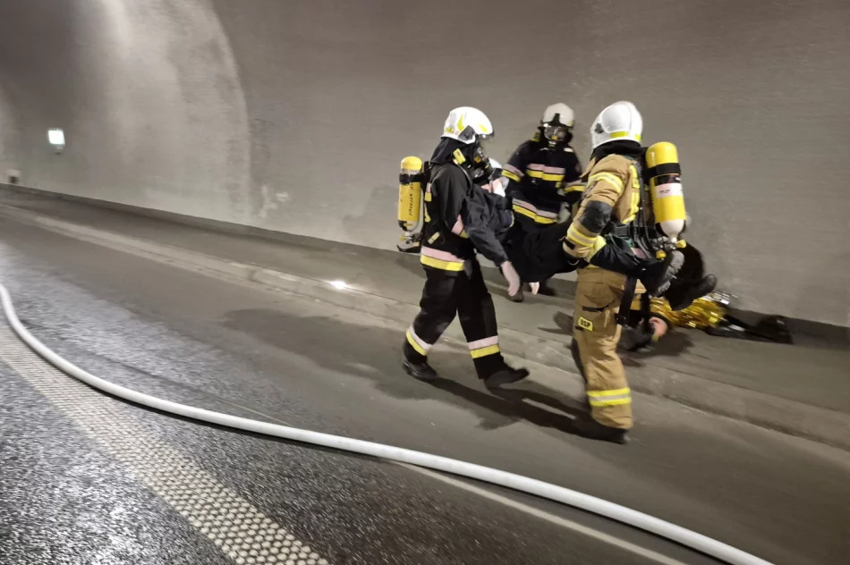 Ćwiczenia służb ratowniczych w tunelu (ZDJĘCIA) - zdjęcie 3