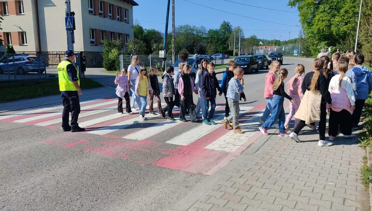 Policjanci odwiedzili szkołę podstawową