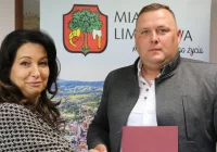 Podpisanie umowy dotyczącej rozbudowy sieci wodociągowej przy ul. Krakowskiej - zdjęcie główne