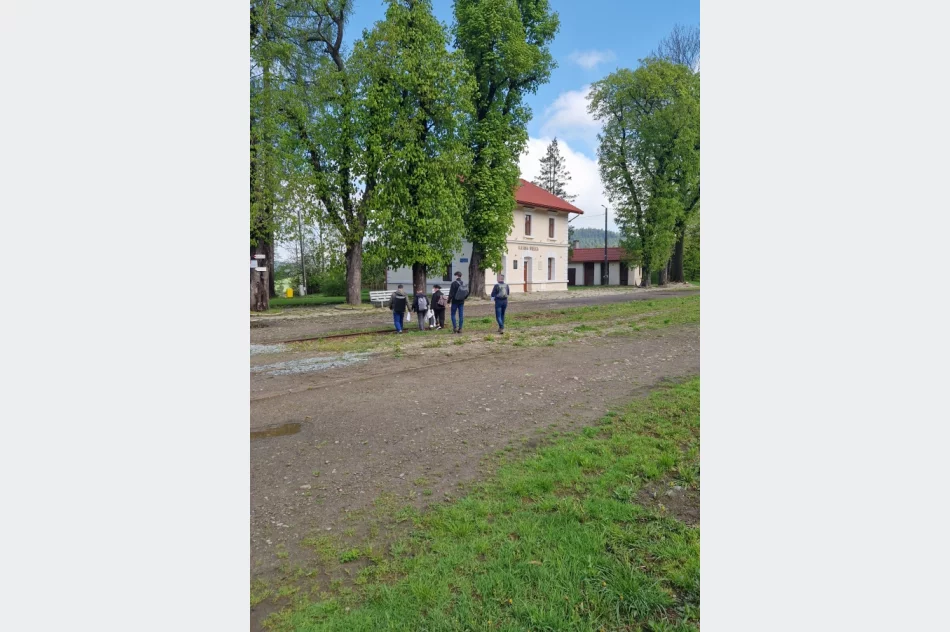 Gra terenowa przybliżyła uczestnikom historię XX wieku - zdjęcie 3