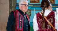 Folklor wypełnił drewniany kościół. Było barwnie i tłumnie (ZDJĘCIA) - zdjęcie 3