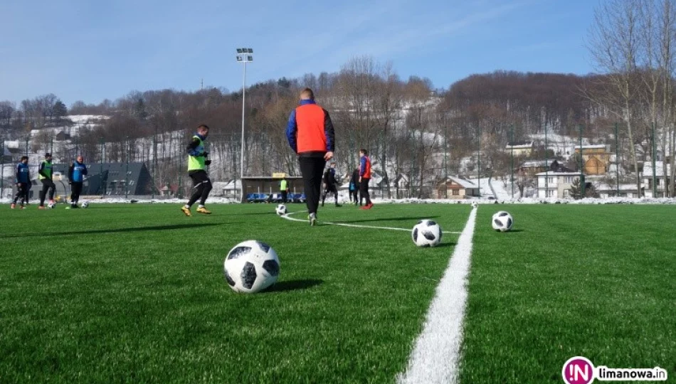 Sandecja - Puszcza. Sparing na stadionie Limanovii - zdjęcie 1