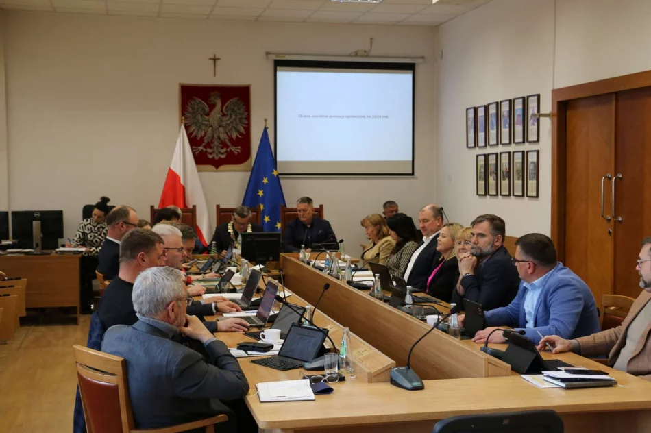 Odbyła się XV Sesja Rady Miasta Limanowa - zdjęcie 5