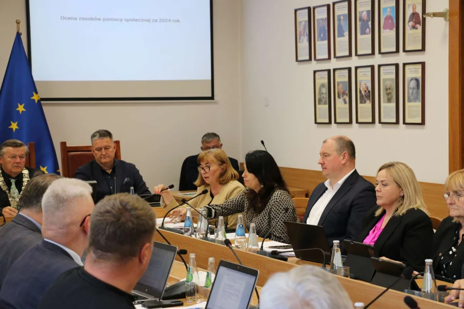 Odbyła się XV Sesja Rady Miasta Limanowa - zdjęcie 9