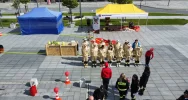 Na limanowskim rynku odbyła się akcja strażacka zorganizowana przez OSP Limanowa - zdjęcie 3