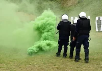 Limanowscy policjanci uczestniczyli w szkoleniu z użycia broni gładkolufowej - zdjęcie główne