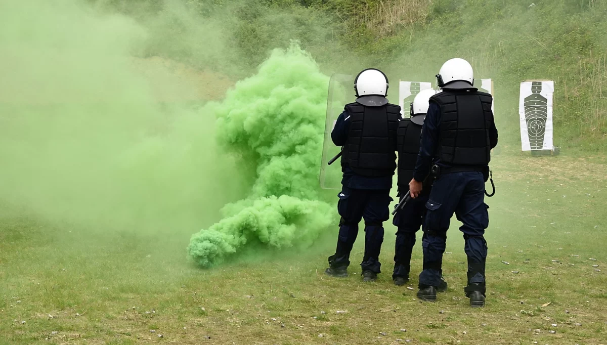 Limanowscy policjanci uczestniczyli w szkoleniu z użycia broni gładkolufowej