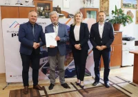 Podpisanie umowy na budowę przedszkola w Starej Wsi Wola - zdjęcie główne