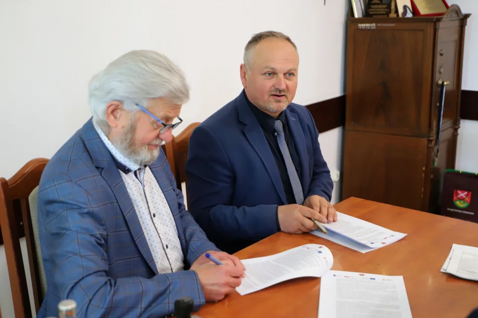 Podpisanie umowy na budowę przedszkola w Starej Wsi Wola - zdjęcie 8