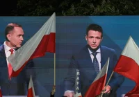 Trzaskowski - 33,7 proc., Nawrocki - 21,6 proc., Mentzen - 11,8 proc. - zdjęcie główne