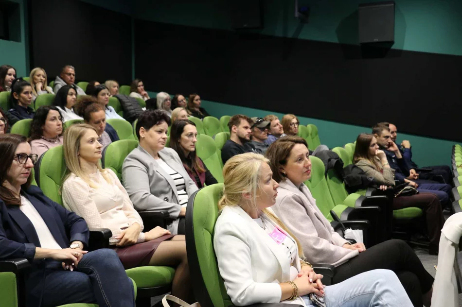 W LDK odbyło się szkolenie którego tematem była ochrona dziecka jako osoby doznającej i świadka przemocy - zdjęcie 14