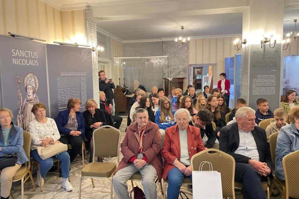 „Pokolenie przemiany”: wykład, wspomnienia i koncert patriotyczny - zdjęcie 10