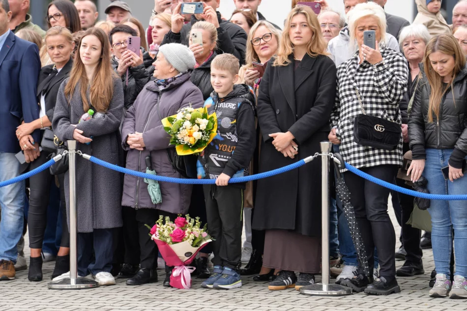 Dwóch nowych policjantów zasili szeregi limanowskiej komendy - zdjęcie 16