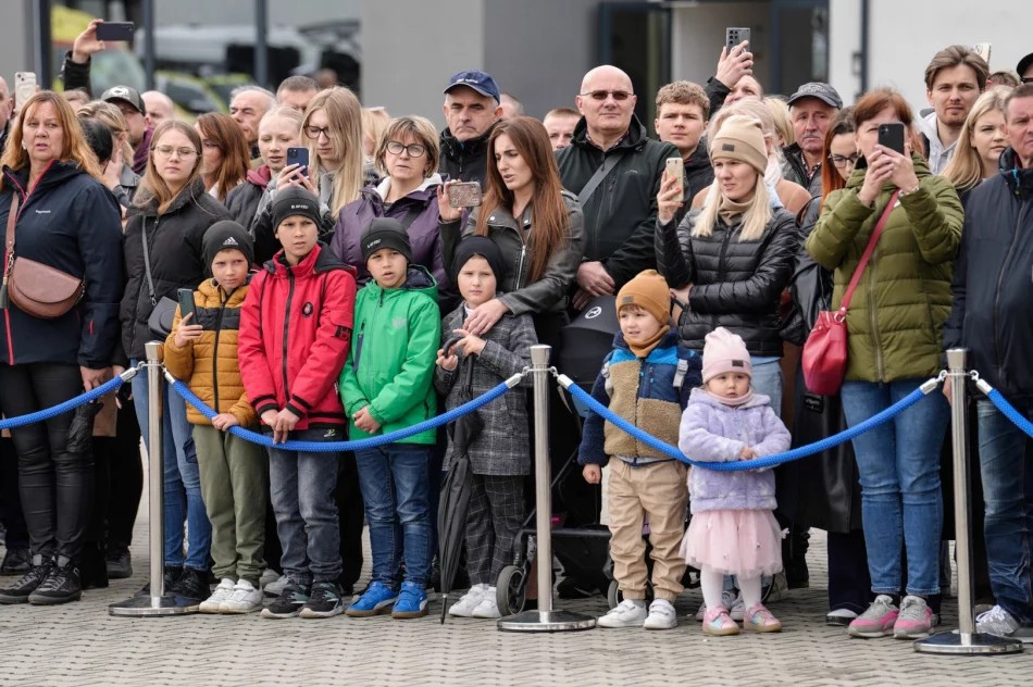 Dwóch nowych policjantów zasili szeregi limanowskiej komendy - zdjęcie 19