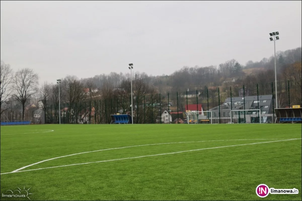 Płomień trenuje na stadionie Limanovii